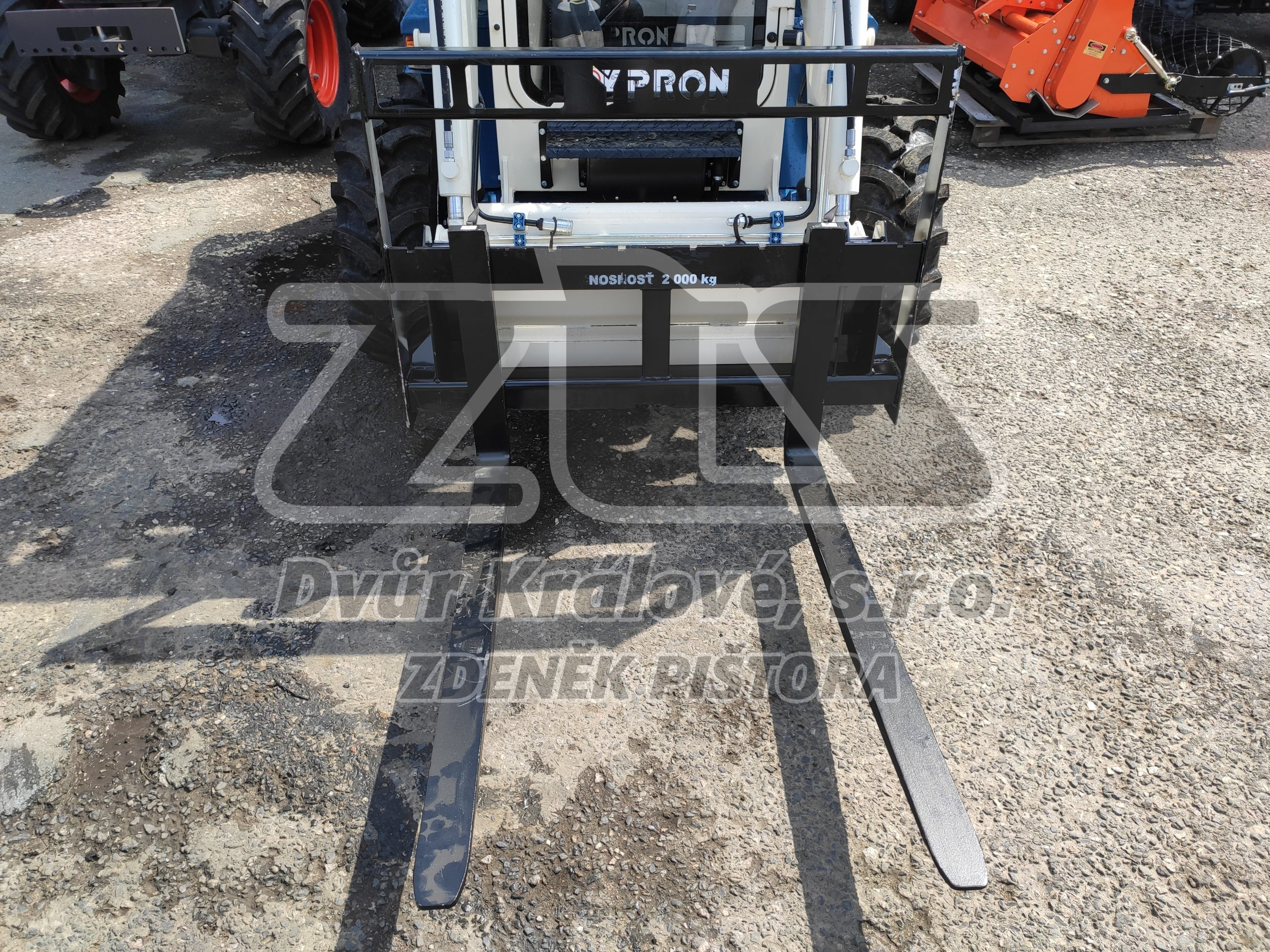 PALETIZAČNÍ VIDLE S OCHRANNÝM RÁMEM PRO SMYKOVÉ NAKLADAČE - 1200mm (EURO UPÍNAČ)