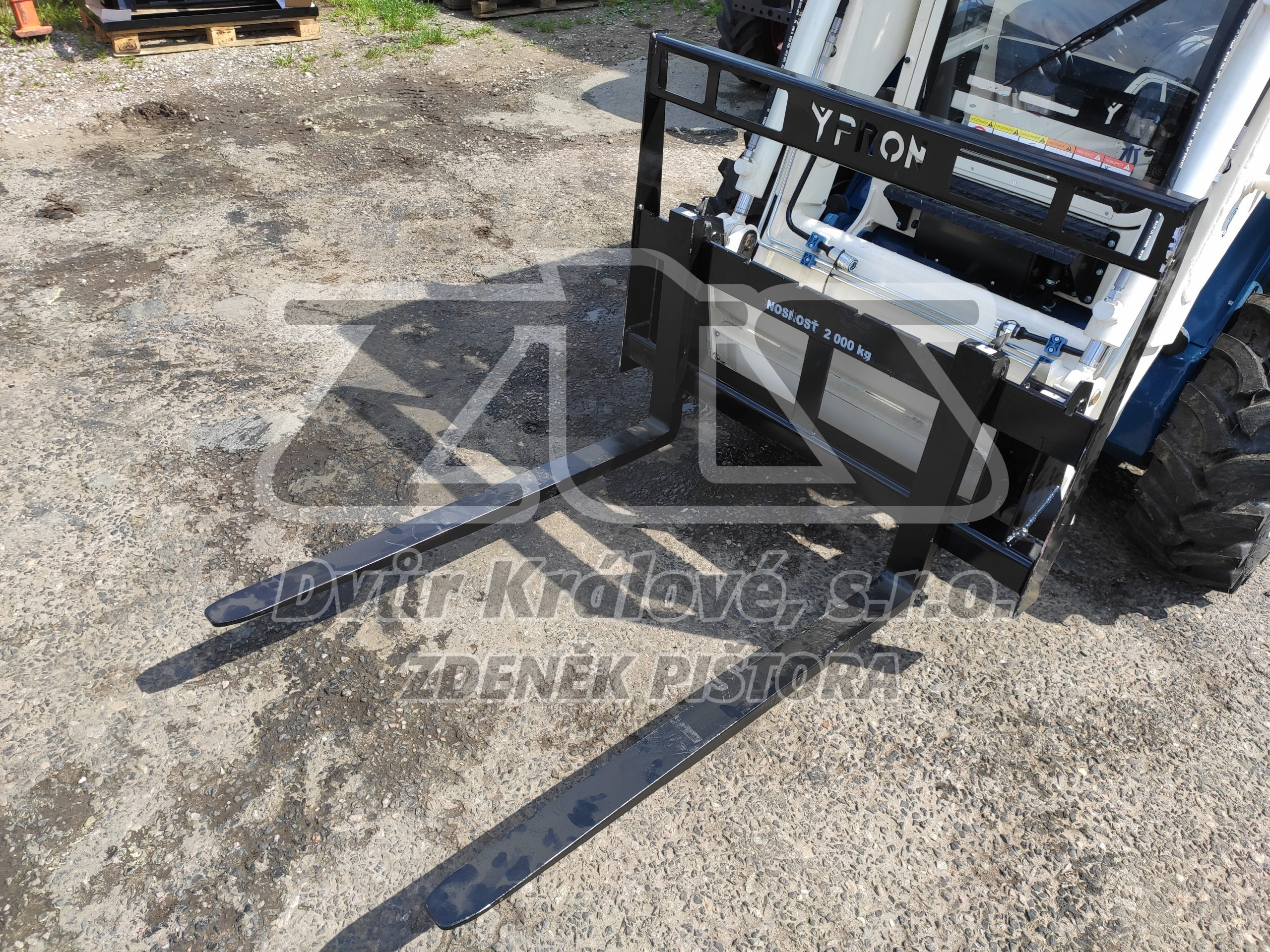 PALETIZAČNÍ VIDLE S OCHRANNÝM RÁMEM PRO SMYKOVÉ NAKLADAČE - 1200mm (EURO UPÍNAČ) - Obrázek 2