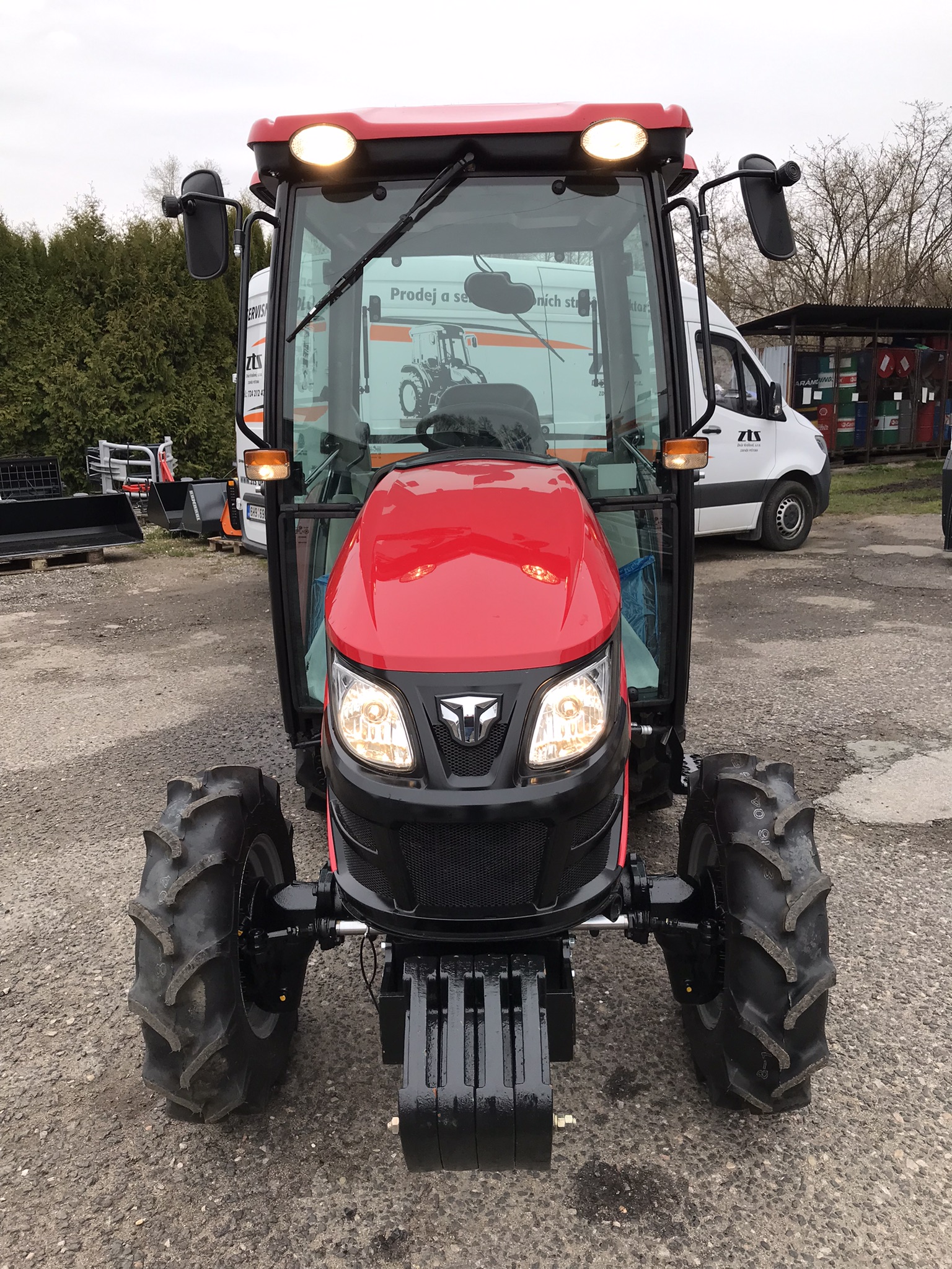 TRAKTOR TYM T355 (34 hp) a TYM T395 (37 hp) - Obrázek 6