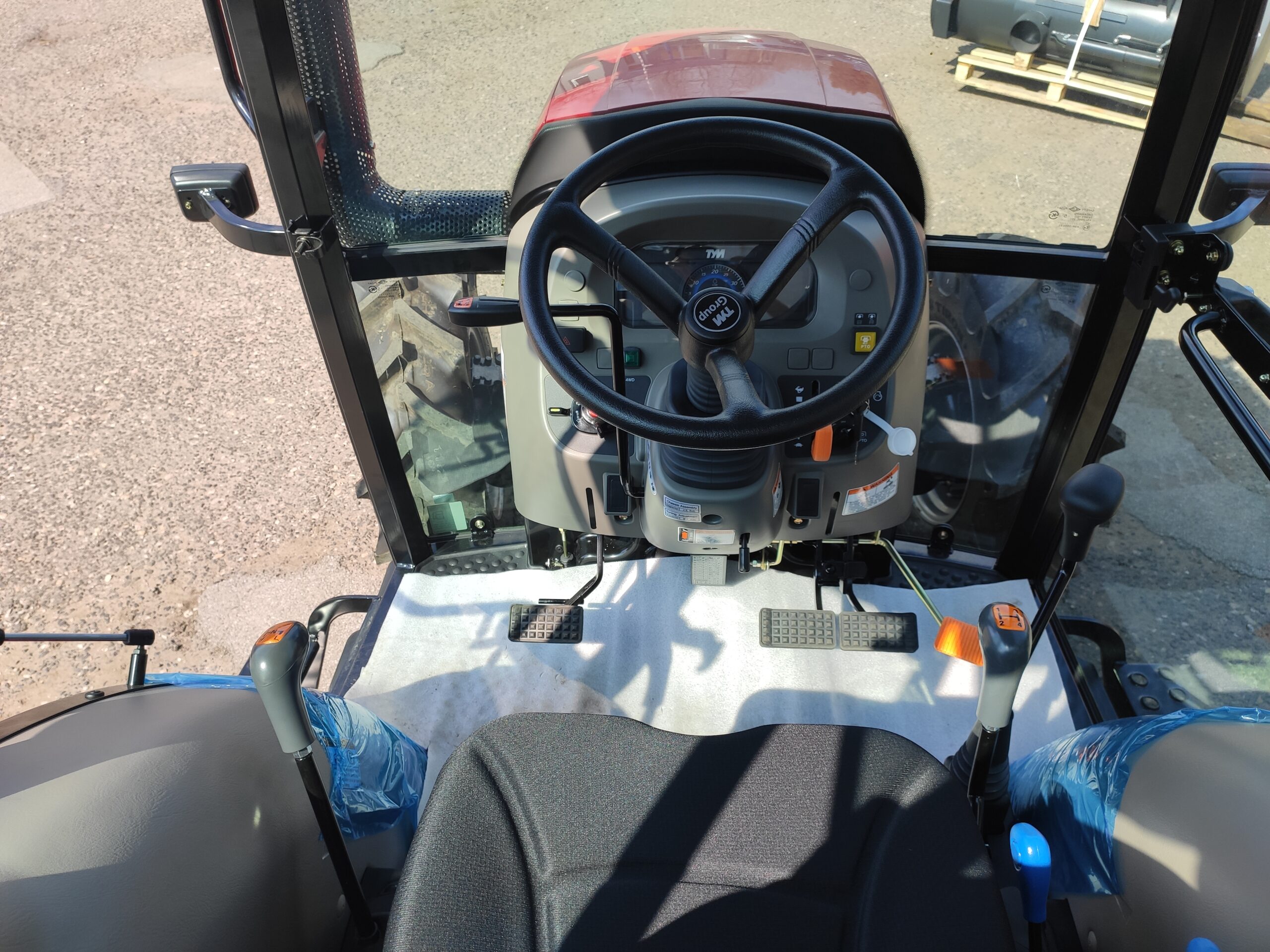 TRAKTOR TYM T654 (68 hp) a TYM T754 (75 hp) - Obrázek 7