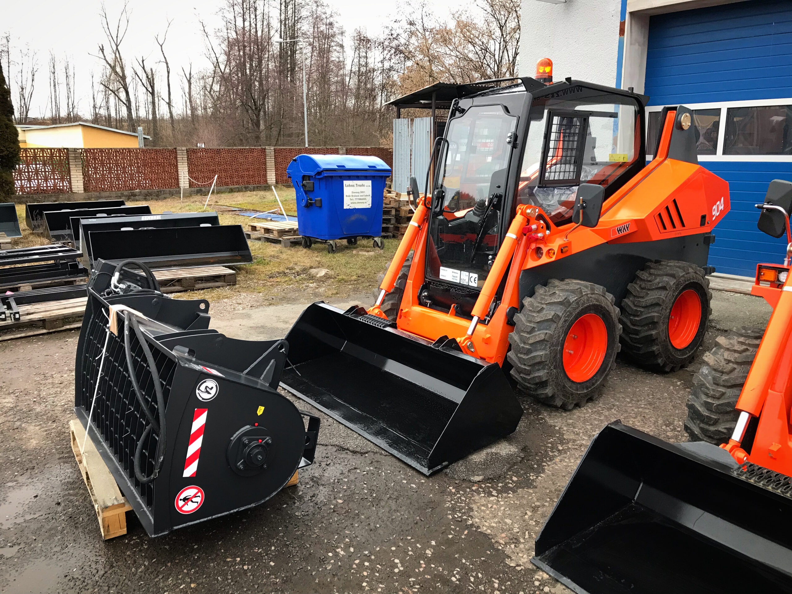 Smykový nakladač Locust L‑904 (45kW) - Obrázek 10